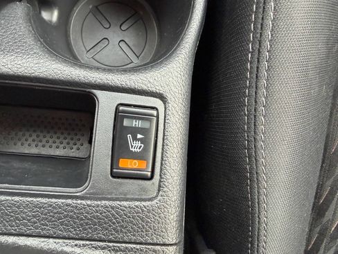 Used 2024 Nissan Versa SV w/ Trunk Package image 30