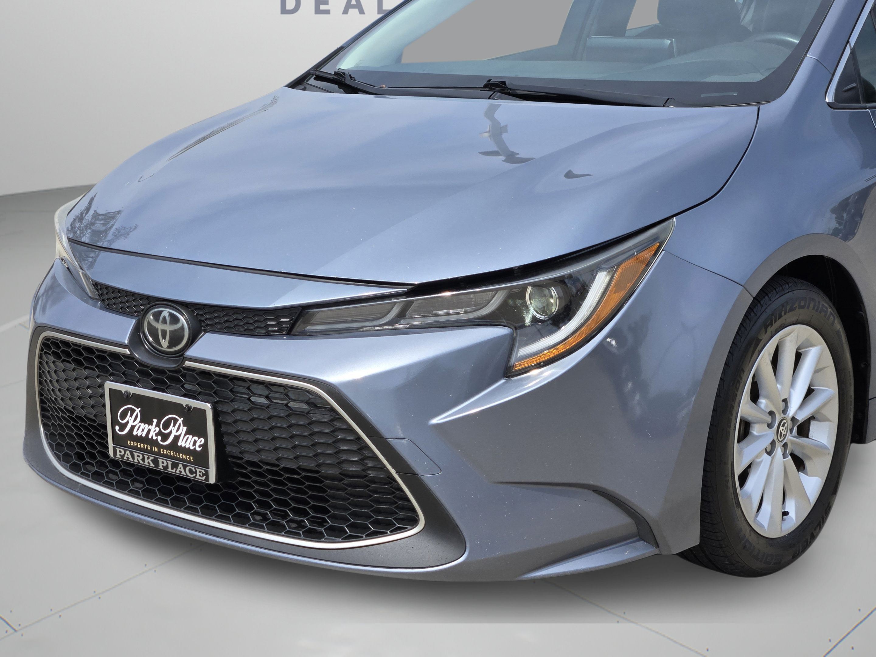 Used 2020 Toyota Corolla XLE FWD image 31