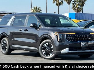 New 2026 Kia Carnival LXS video 2