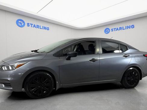 Used 2020 Nissan Versa S FWD image 2