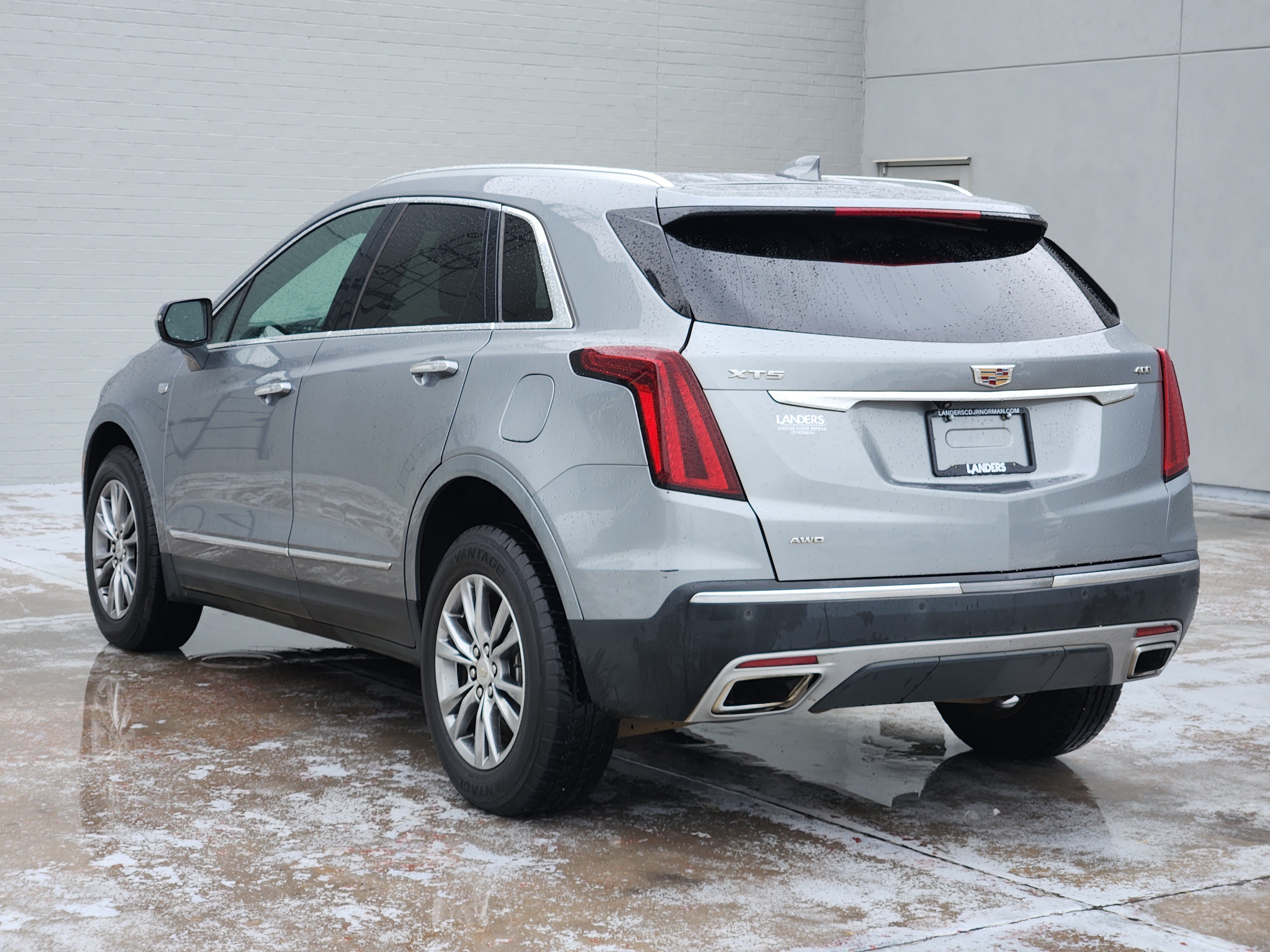 Used 2023 Cadillac XT5 Premium Luxury AWD/4WD image 6