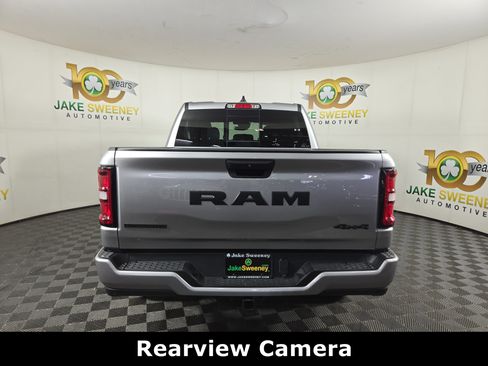 Used 2025 RAM 1500 Big Horn AWD/4WD image 9
