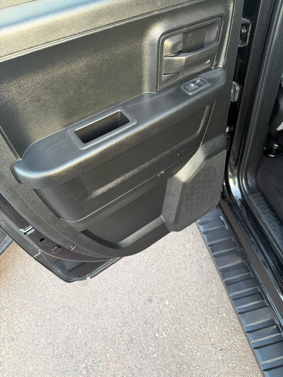 Used 2018 RAM 1500 Express w/ Black Ram 1500 Express Group RWD image 14