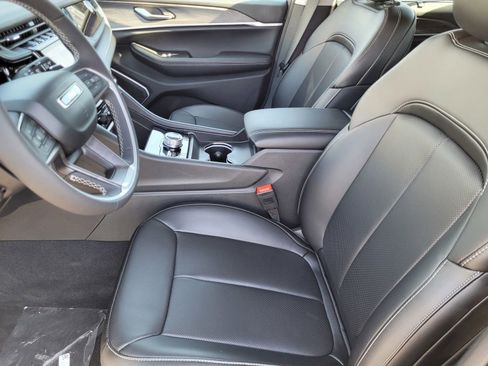 New 2024 Jeep Grand Cherokee Limited 4xe w/ Luxury Tech Group II image 12