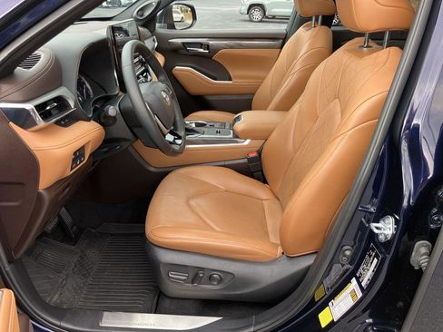 Used 2022 Toyota Highlander Platinum image 15