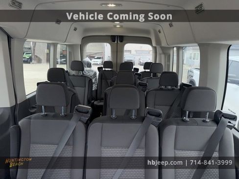 Used 2023 Ford Transit 350 XLT image 9