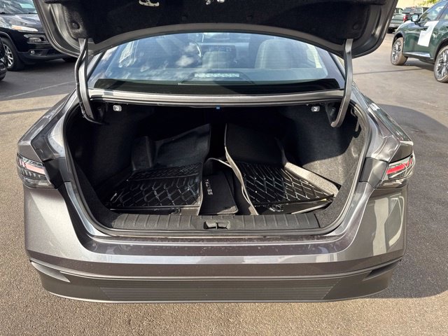 Used 2026 Nissan Sentra SV w/ Floor Mat Package FWD image 22