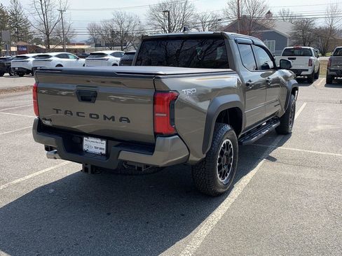 Used 2026 Toyota Tacoma TRD Off-Road image 5