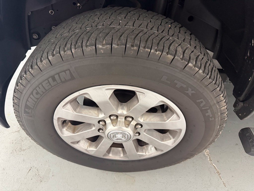 Used 2023 RAM 2500 Laramie AWD/4WD image 7