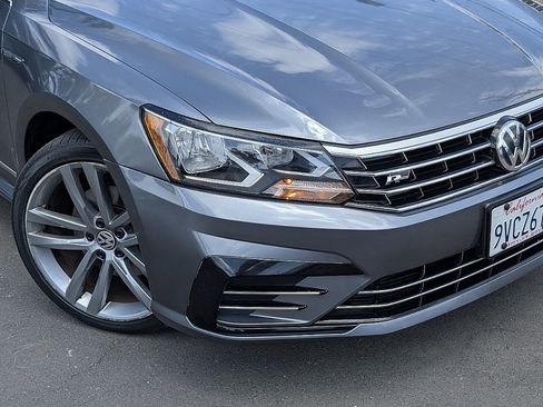Used 2017 Volkswagen Passat 1.8T R-Line FWD image 6