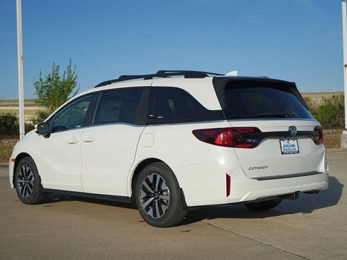 Used 2026 Honda Odyssey EX-L image 4