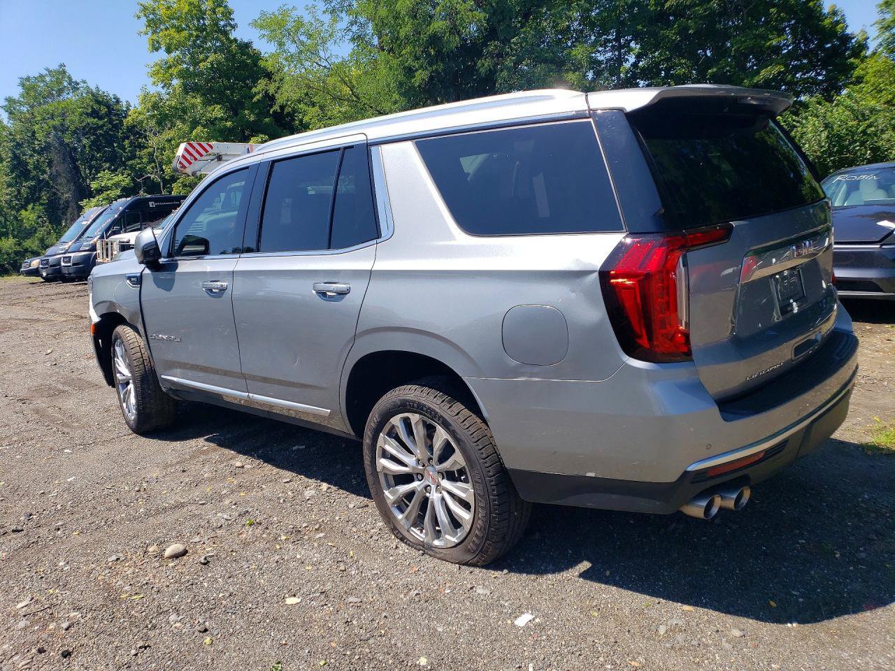 Used 2024 GMC Yukon Denali AWD/4WD image 4