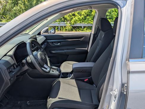 Used 2024 Honda CR-V LX image 11