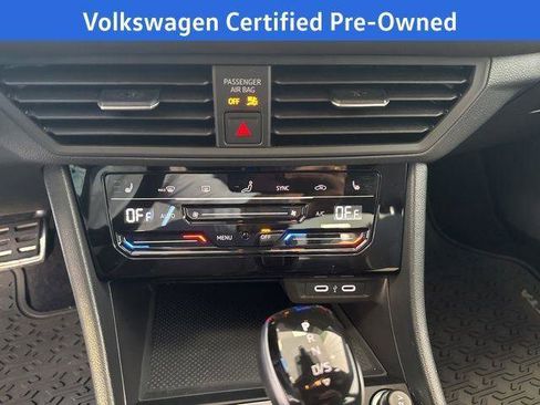 Certified 2025 Volkswagen Jetta Sport image 18
