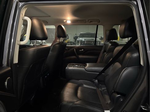 Used 2024 INFINITI QX80 Luxe image 8