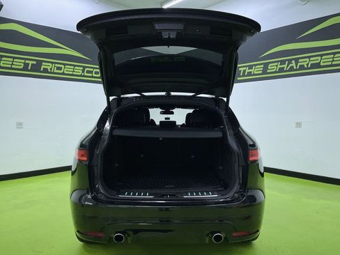 Used 2018 Jaguar F-PACE S image 9