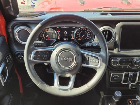 Used 2023 Jeep Wrangler Unlimited Sahara AWD/4WD image 13