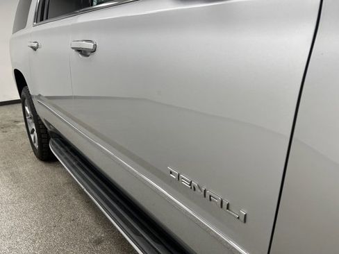 Used 2020 GMC Yukon XL Denali image 14