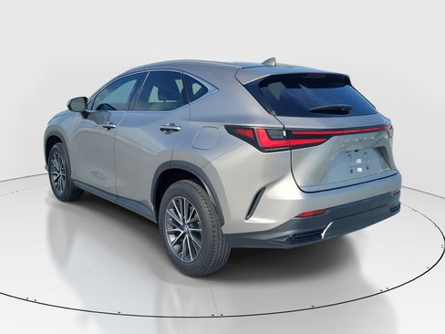 Certified 2024 Lexus NX 250 FWD image 4