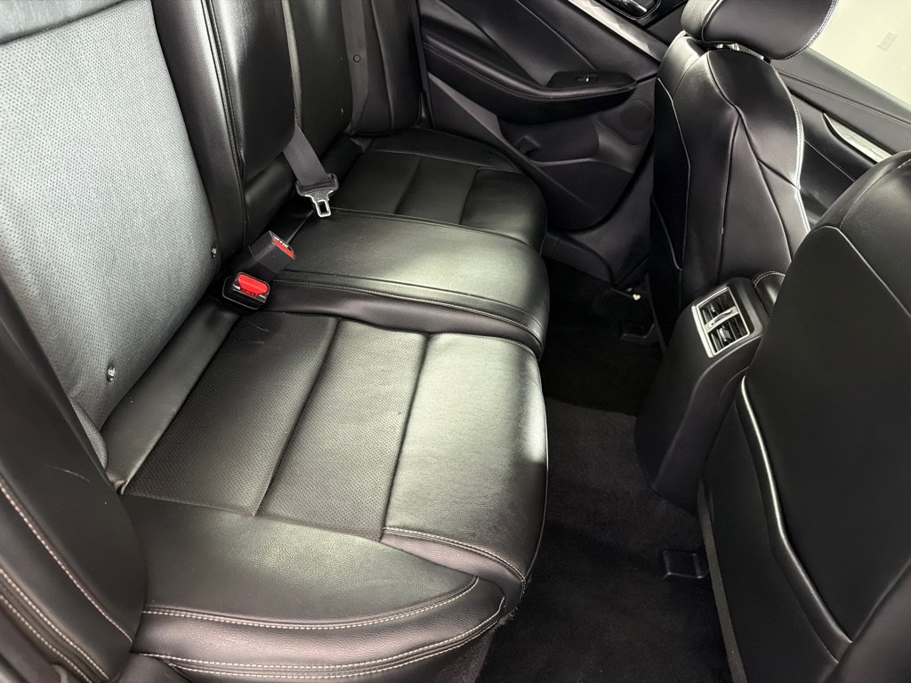 Used 2021 Nissan Maxima 3.5 SV w/ Floor Mat Group FWD image 19