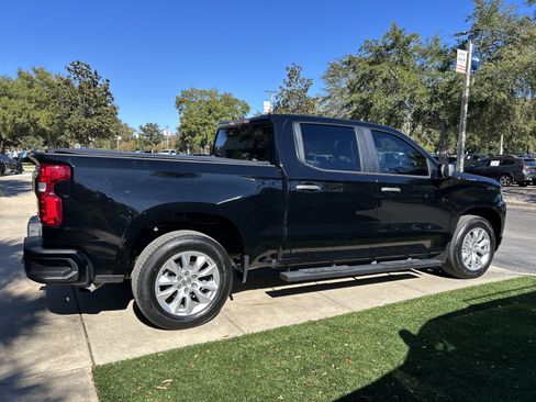 Used 2022 Chevrolet Silverado 1500 Custom w/ LPO, Dark Essentials Package image 8