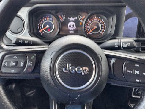 Certified 2024 Jeep Gladiator Sport image 22