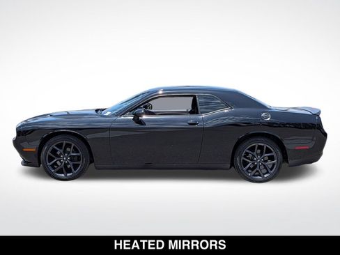 Used 2019 Dodge Challenger SXT w/ Blacktop Package RWD image 5