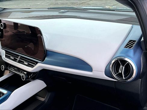 Used 2025 Chevrolet Equinox EV LT image 13