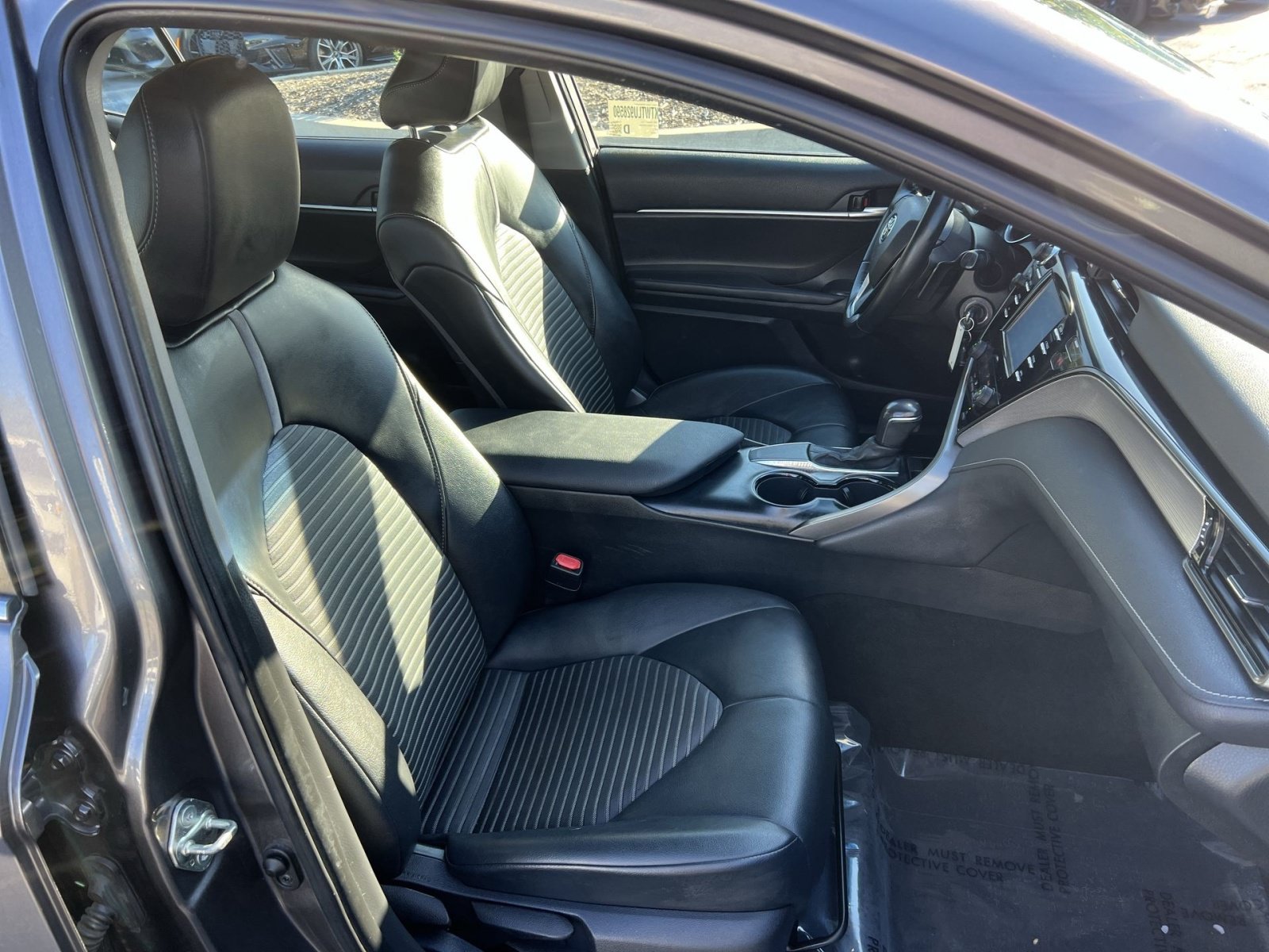 Used 2020 Toyota Camry SE FWD image 25