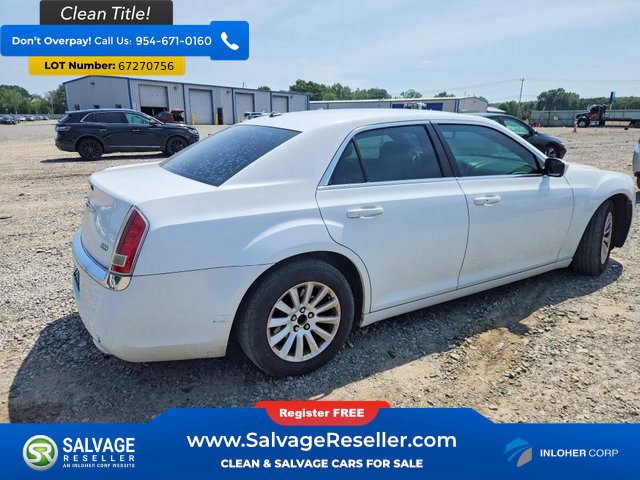 Used 2013 Chrysler 300 RWD image 4