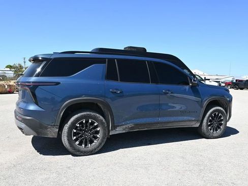 Used 2024 Chevrolet Traverse Z71 w/ Enhanced Driving Package image 17