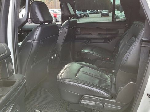 Used 2021 Ford Expedition Max Limited image 6