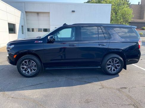Used 2021 Chevrolet Tahoe Z71 w/ Z71 Signature Package AWD/4WD image 4