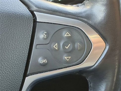 Used 2021 Chevrolet Traverse LT w/ LT Premium Package image 33