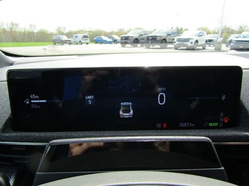 Used 2025 Ford Mustang Mach-E GT AWD/4WD image 34