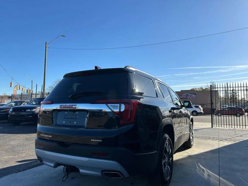 Used 2020 GMC Acadia SLE w/ Driver Convenience Package image 4