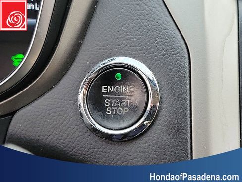 Used 2014 Ford Fusion Energi SE image 16