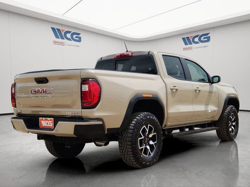 Used 2024 GMC Canyon AT4X AWD/4WD image 4
