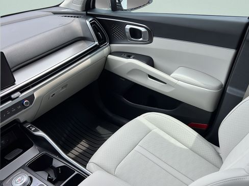 New 2026 Kia Sorento EX w/ EX Premium Package FWD image 16