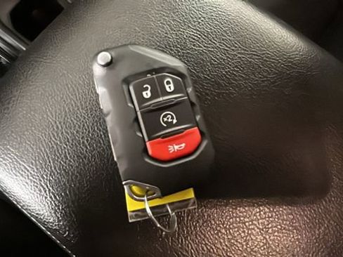 Used 2023 Jeep Wrangler Unlimited w/ Cold Weather Group AWD/4WD image 20