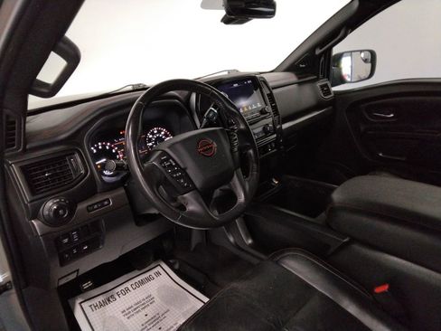 Used 2023 Nissan Titan PRO-4X w/ Pro-4x Convenience Package image 31