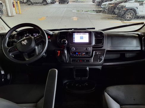 Used 2025 RAM ProMaster 2500 w/ Convenience Group FWD image 5