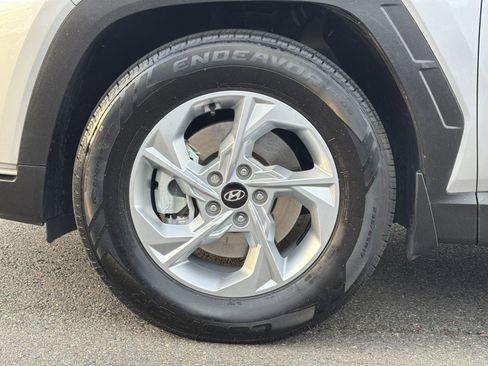 Certified 2024 Hyundai Tucson SE FWD image 17