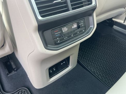New 2026 Volkswagen Atlas SEL Premium R-Line AWD/4WD image 28