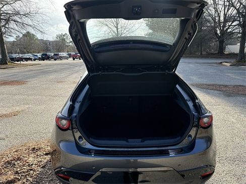 New 2026 MAZDA MAZDA3 Hatchback w/Premium Plus Pkg image 26
