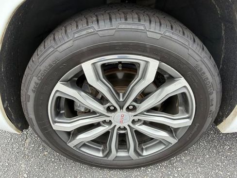 Used 2018 GMC Terrain Denali w/ Comfort Package image 11