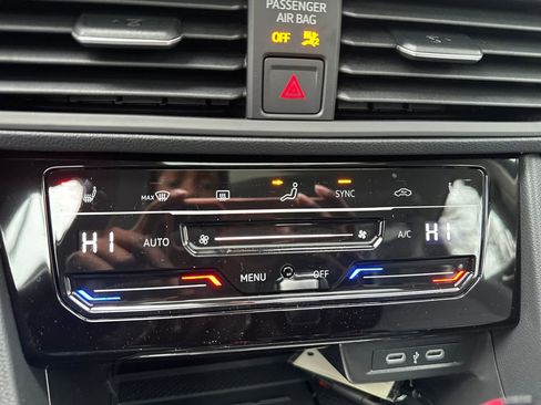 New 2026 Volkswagen Jetta SE image 11