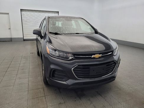 Used 2020 Chevrolet Trax LS FWD image 14