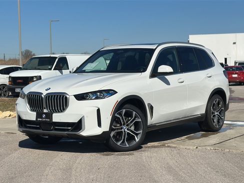 Certified 2024 BMW X5 xDrive40i w/ Premium Package image 1