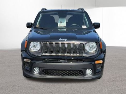 Used 2020 Jeep Renegade Latitude w/ Cold Weather Group image 3